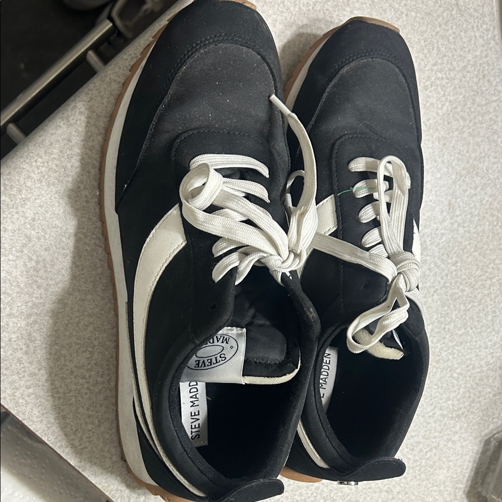 Steve Madden Black and White Athletic Shoes